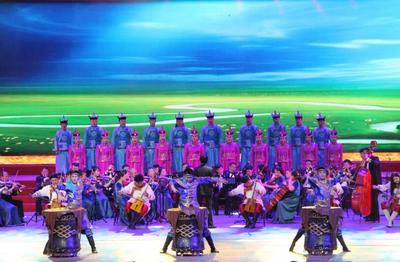 花滿草原 通遼文聯(lián)第六次代表大會(huì)專場文藝晚會(huì)，譜寫新時(shí)代文藝華章